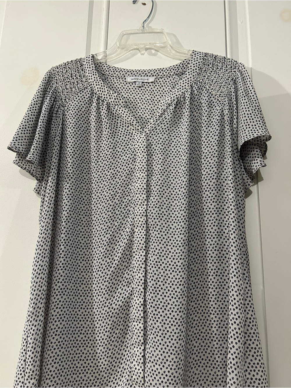 Rose and Olive Brand White Polka Dot Flutter Sleeve Blouse